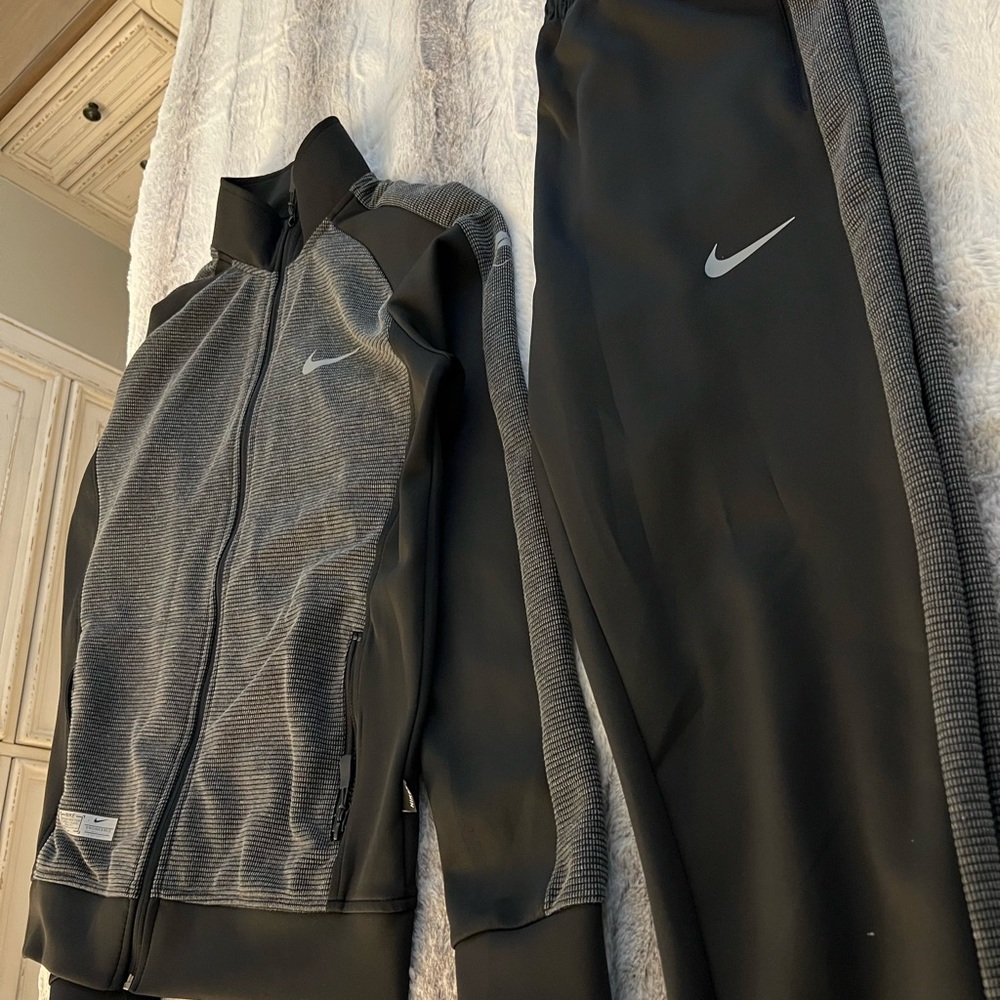 Nike sportswear